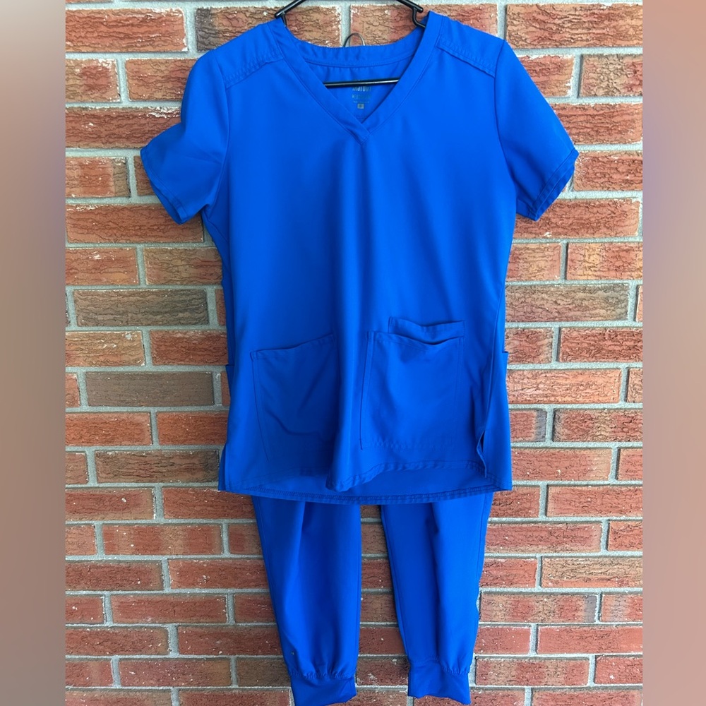 Med Couture S/M Jogger Scrub Set